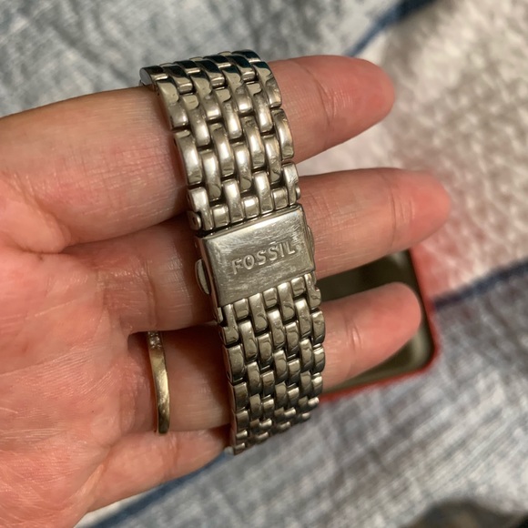 Fossil Watch - Picture 2 of 2